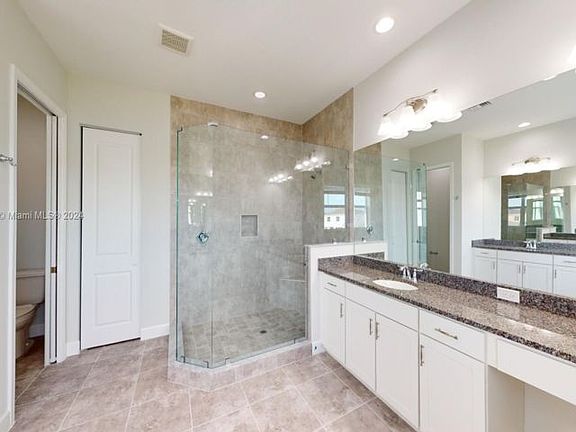 5th image of 5338 Liberty Ln #5338
