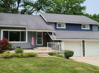 821 Roche De Bouef Ct, Waterville, OH 43566