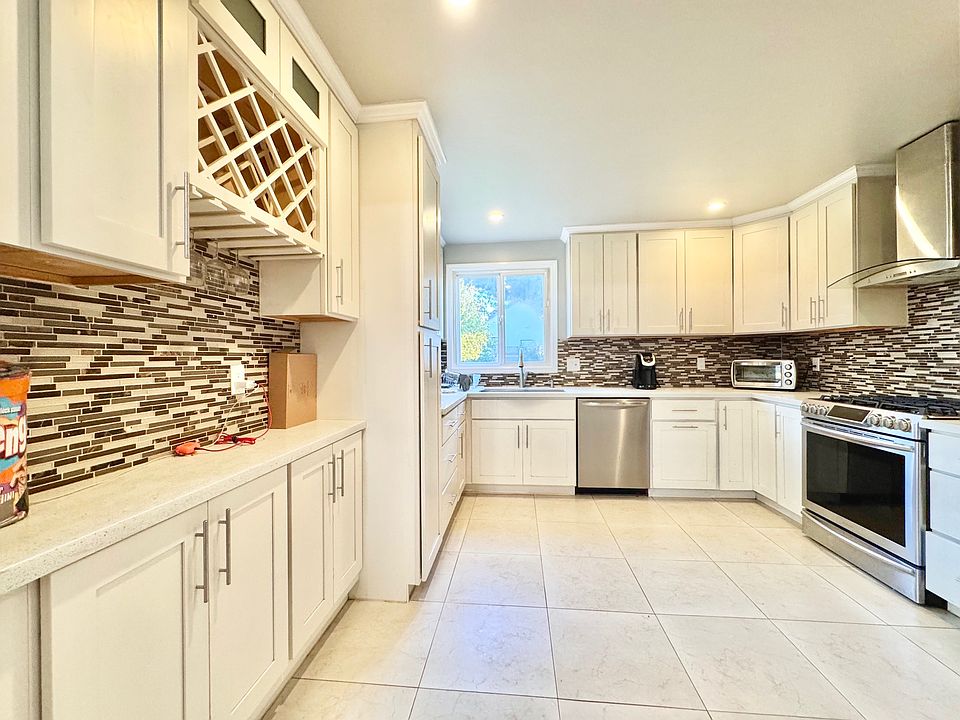 1st image of 2536 Westbay Ave #130