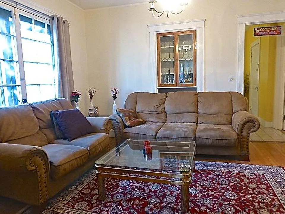 2 Claflin Rd #2