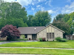 2416 Morningdew Blvd, Maumee, OH 43537