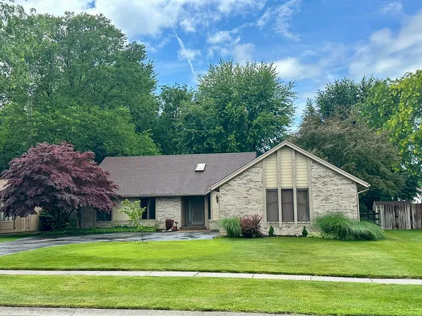 2416 Morningdew Blvd, Maumee, OH 43537