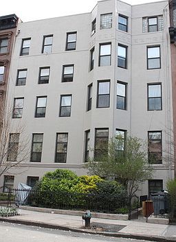 1st image of 210 Park Pl APT 3C