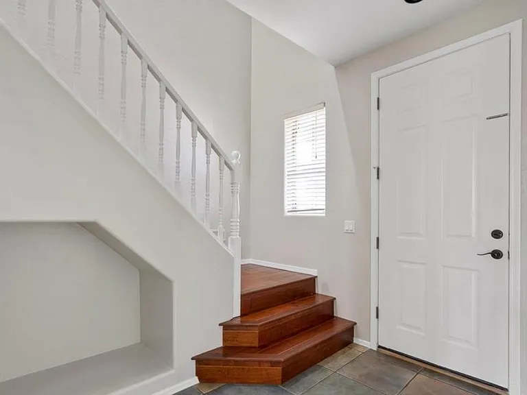 203 W Nolan Way — Photo 4