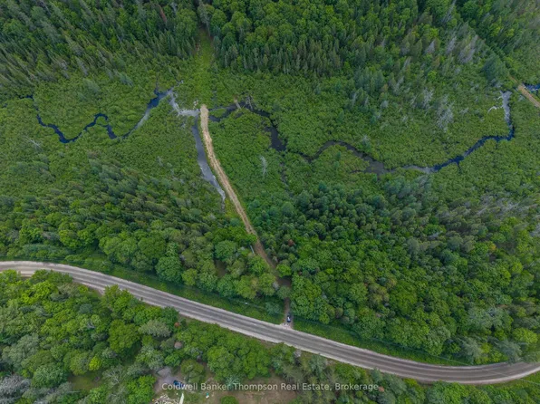 975 Boundary Rd, Huntsville, ON P1H 2J4
