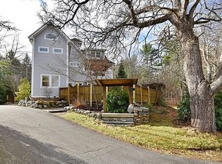 715 Bedford Rd, Carlisle, MA 01741