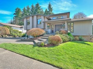 16017 NE 97th St, Redmond, WA 98052