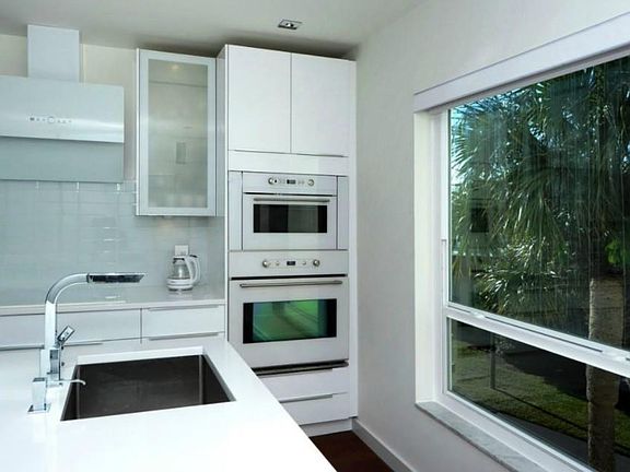 2nd image of 4960 Gulf Of Mexico Dr Unit 306