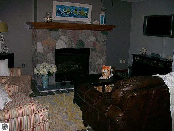 3rd image of 2968 Tomahawk Ct