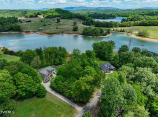 278 Candy Creek Private Dr, Blountville, TN 37617