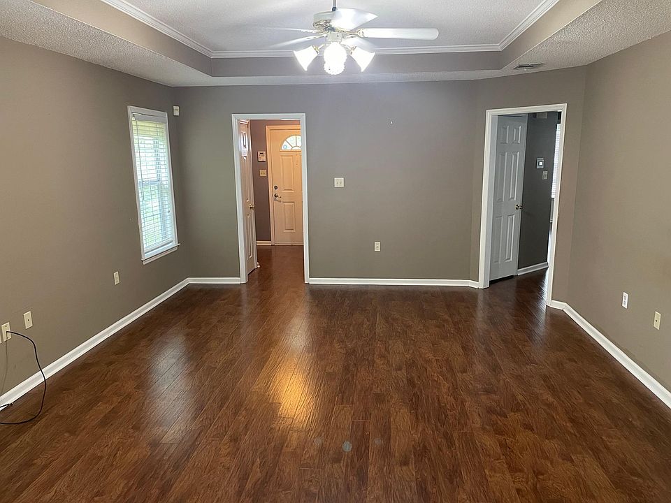 1st image of 3812 Pondside Cir