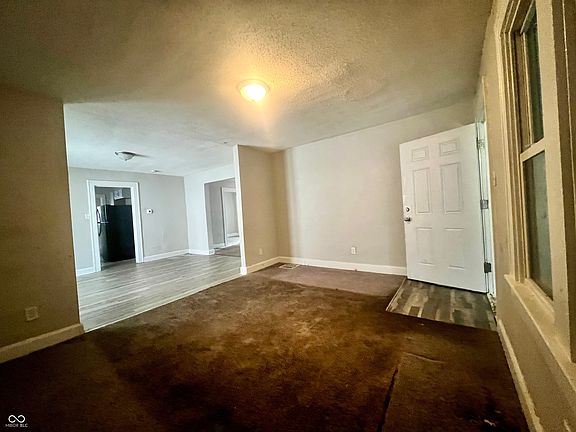 3rd image of 1539 Wade St