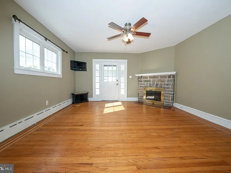 17 E Turnbull Ave — Photo 7