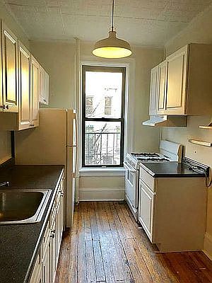 3rd image of 769 Union St APT 3R