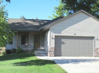 119 E Cherry St, Fox Lake, WI 53933