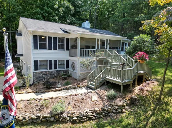 504 Honeysuckle Dr, Blairsville, GA 30512