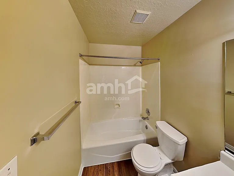 536 S 925 E — Photo 17