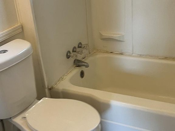 4th image of 2204 Monterey St #2