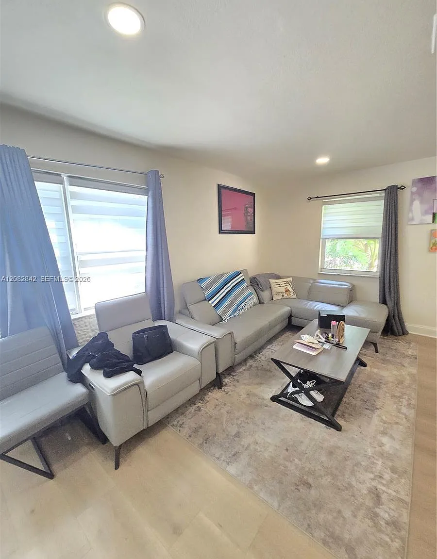 Victoria Villas — Photo 2