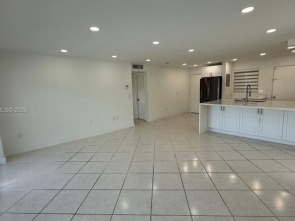 4th image of 7701 SW 88th St #B330