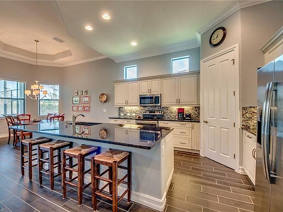 2nd image of 11326 Hidalgo Ct