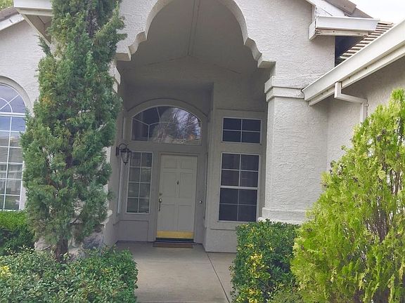 2nd image of 115 Cruickshank Dr