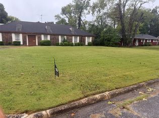 11 N Anton Dr, Montgomery, AL 36105