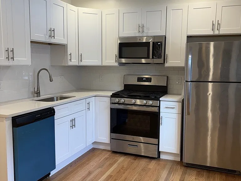 17 Radnor Rd #1 — Photo 1