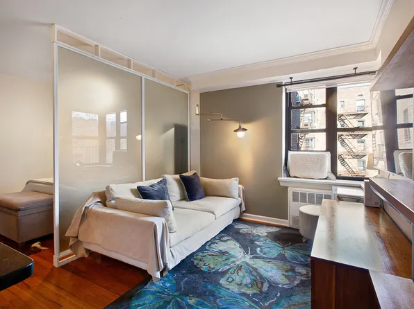 245 Bennett Avenue 5D image 1 of 6