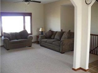 1225 N Forestview Ct, Wichita, KS 67235