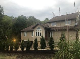 725 Wagner Rd, Youngwood, PA 15697