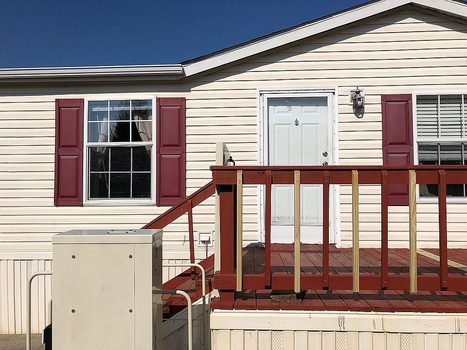 Front of house Elevator atta