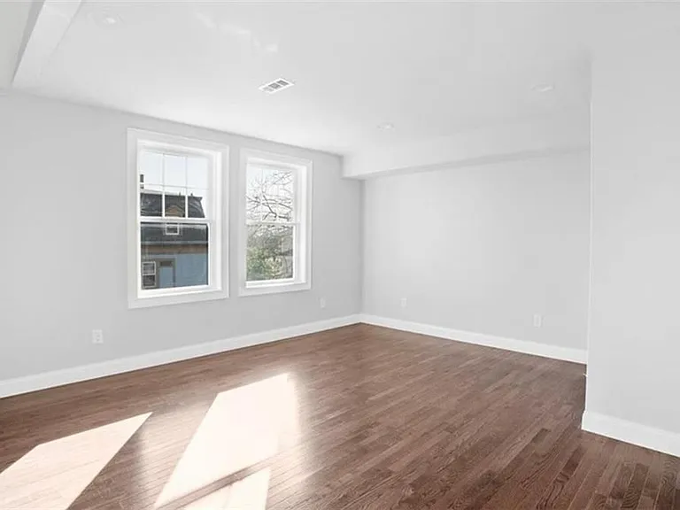 38 Maple St #1 — Photo 9