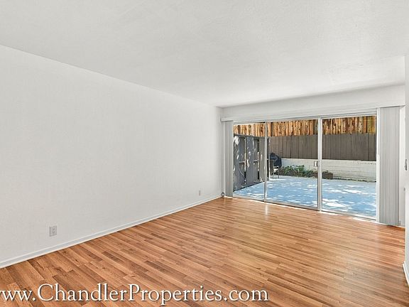 4th image of 2235 Broadway St APT 4