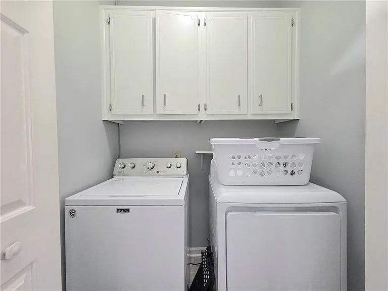 1426 Cambridge Cmn — Photo 14