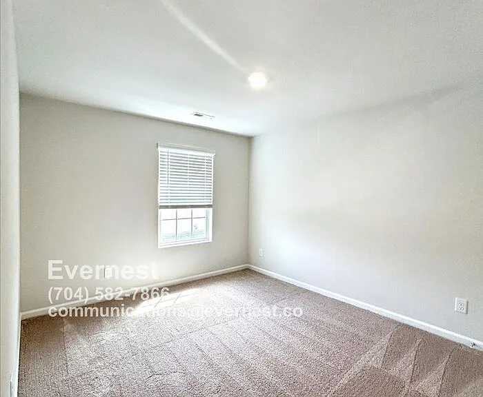 2108 Willow Glen Dr — Photo 8