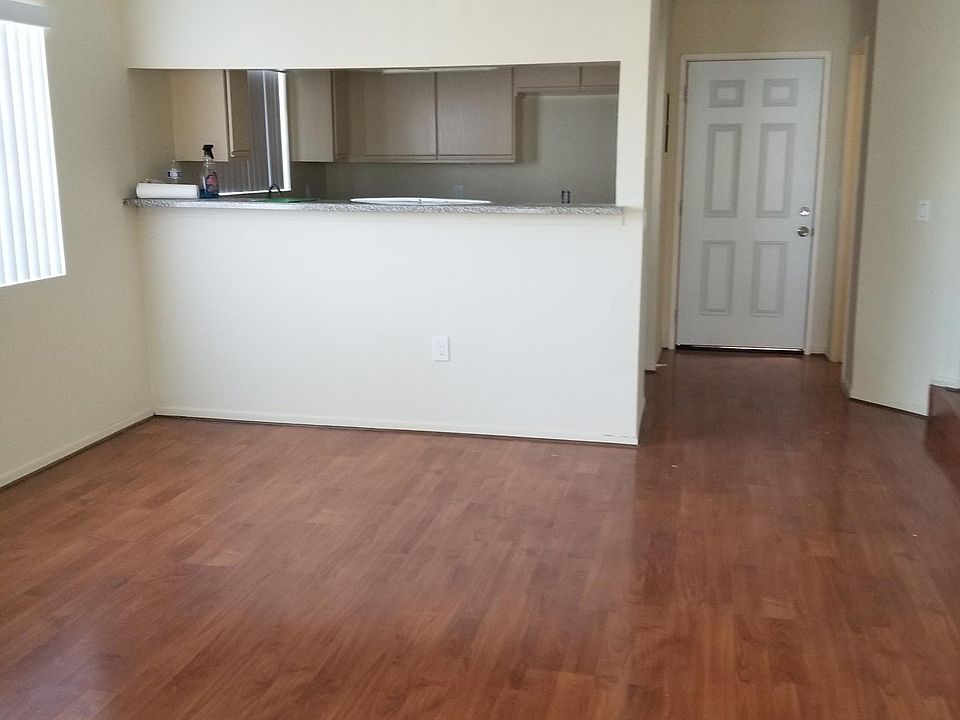 1st image of 1030 E Palmer Ave