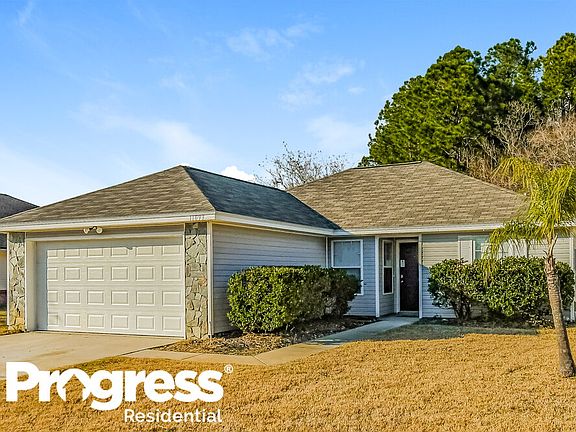 3rd image of 11093 W Coldfield Dr