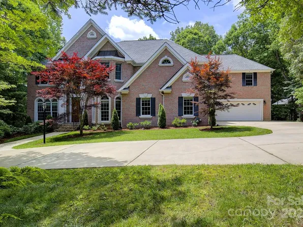 606 Holt Ln, Asheville, NC 28803