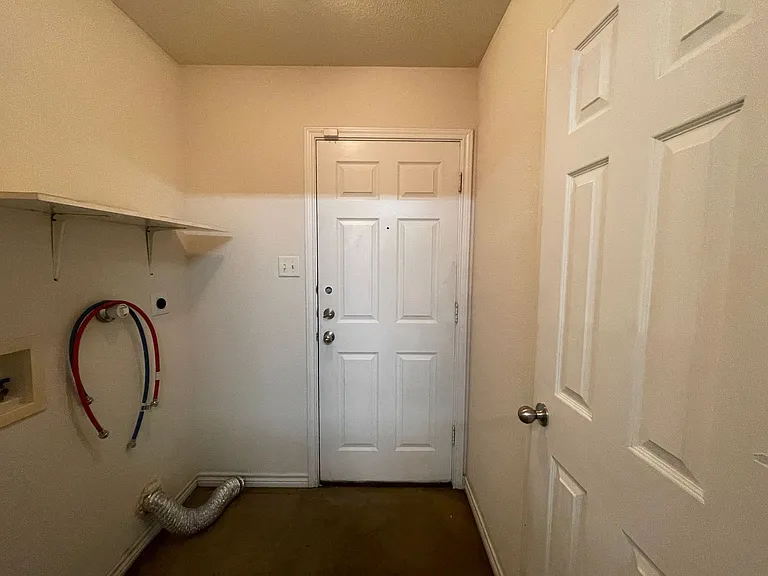 4006 Cambridge Dr — Photo 10