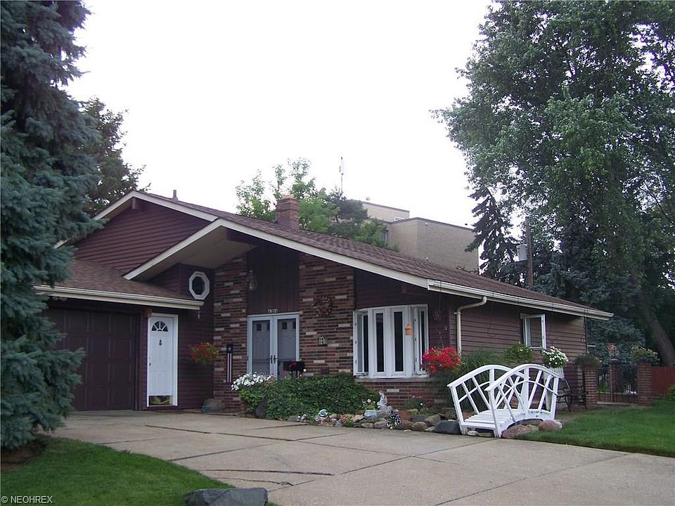 1st image of 4394 Park West Oval