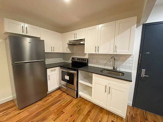 2nd image of 2515 Bedford Ave #2