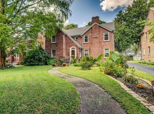 1033 S Grand Ave W, Springfield, IL 62704