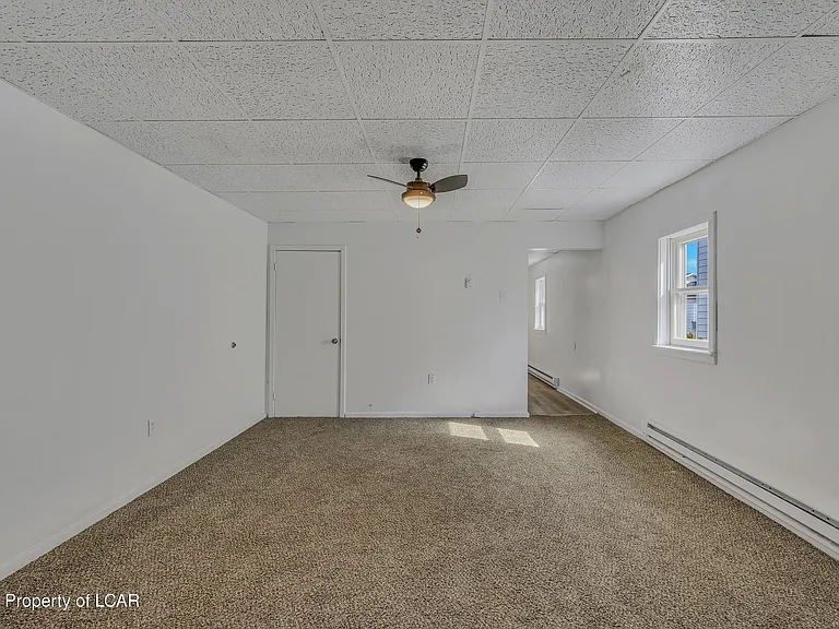 323 Vaughn St — Photo 7