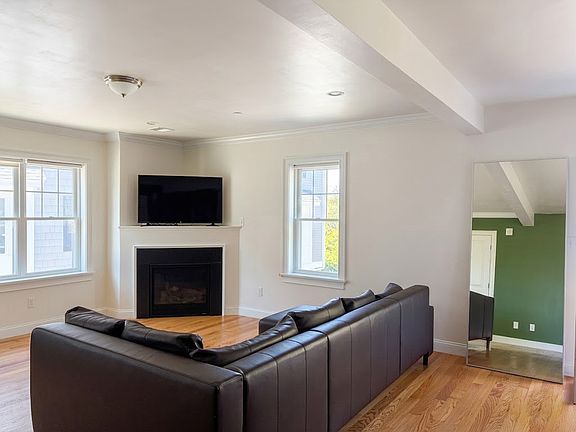 3rd image of 150 Quincy Ave Unit 4E