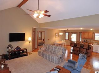 4315 SE 24th Ct, Tecumseh, KS 66542
