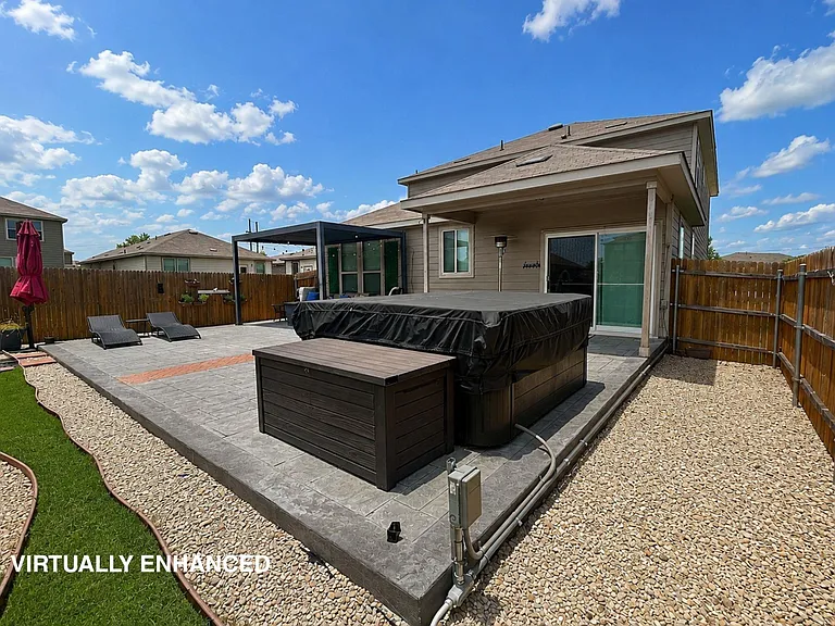 612 Sonterra Blvd — Photo 5