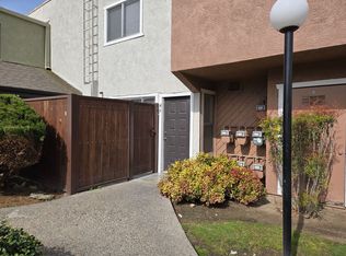 325 Standiford Ave APT 46, Modesto, CA 95350