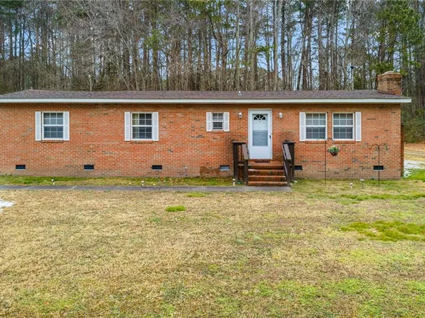 301 Osprey Rd, Cardinal, VA 23025