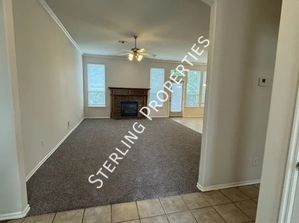 2421 NW 161st St, Edmond, OK 73013